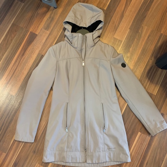 Trench coat - Picture 2 of 3